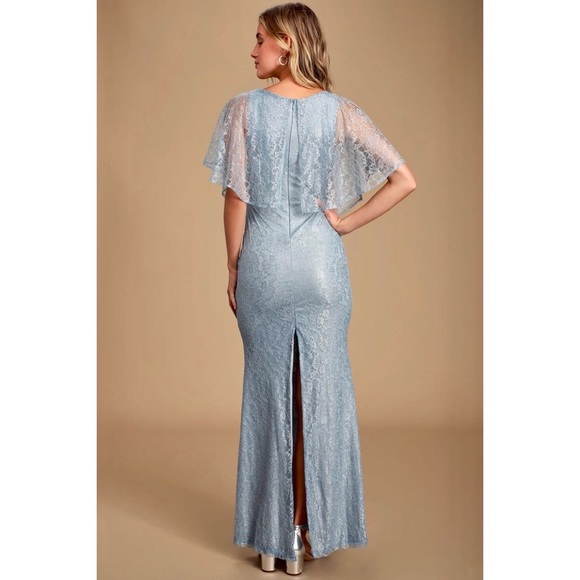 Lulu’s “Dreaming of You” Floral Lace Formal Dress - Picture 3 of 10